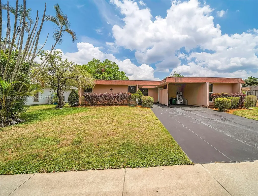 7808 NW 74th Avenue Tamarac FL 33321
