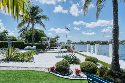 934 S Southlake Drive Hollywood FL 33019