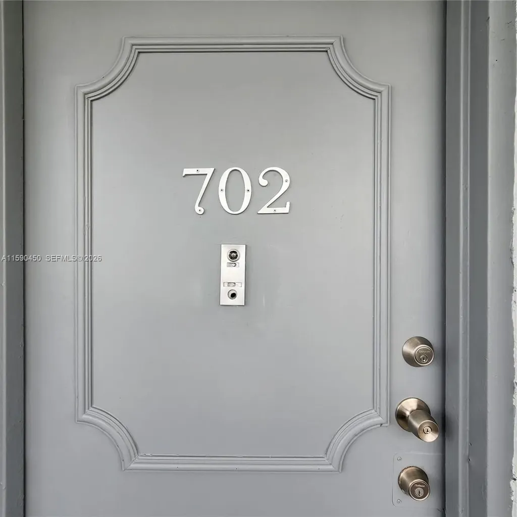 1345 West Avenue Miami Beach FL 33139