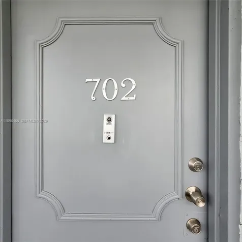1345 West Avenue Miami Beach FL 33139