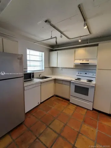 1345 West Avenue Miami Beach FL 33139