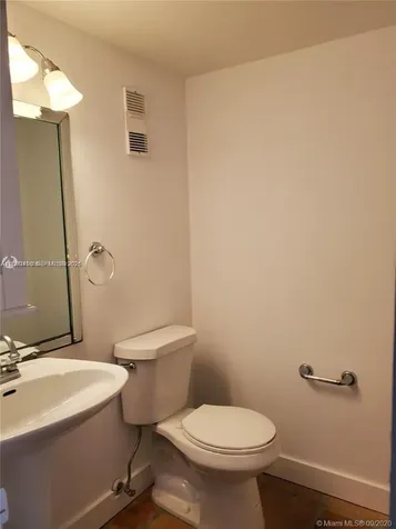 1345 West Avenue Miami Beach FL 33139