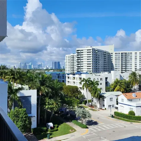 1345 West Avenue Miami Beach FL 33139