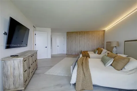 1121 Crandon Boulevard Key Biscayne FL 33149