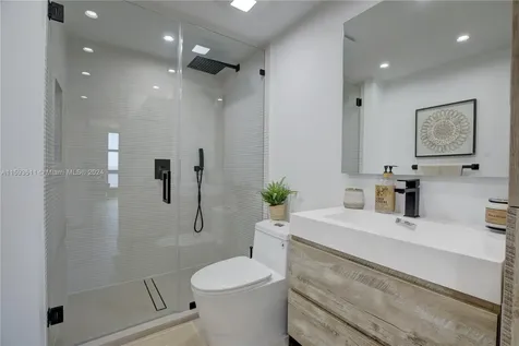 1121 Crandon Boulevard Key Biscayne FL 33149