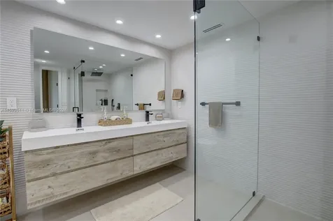 1121 Crandon Boulevard Key Biscayne FL 33149