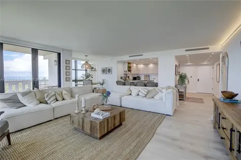1121 Crandon Boulevard Key Biscayne FL 33149