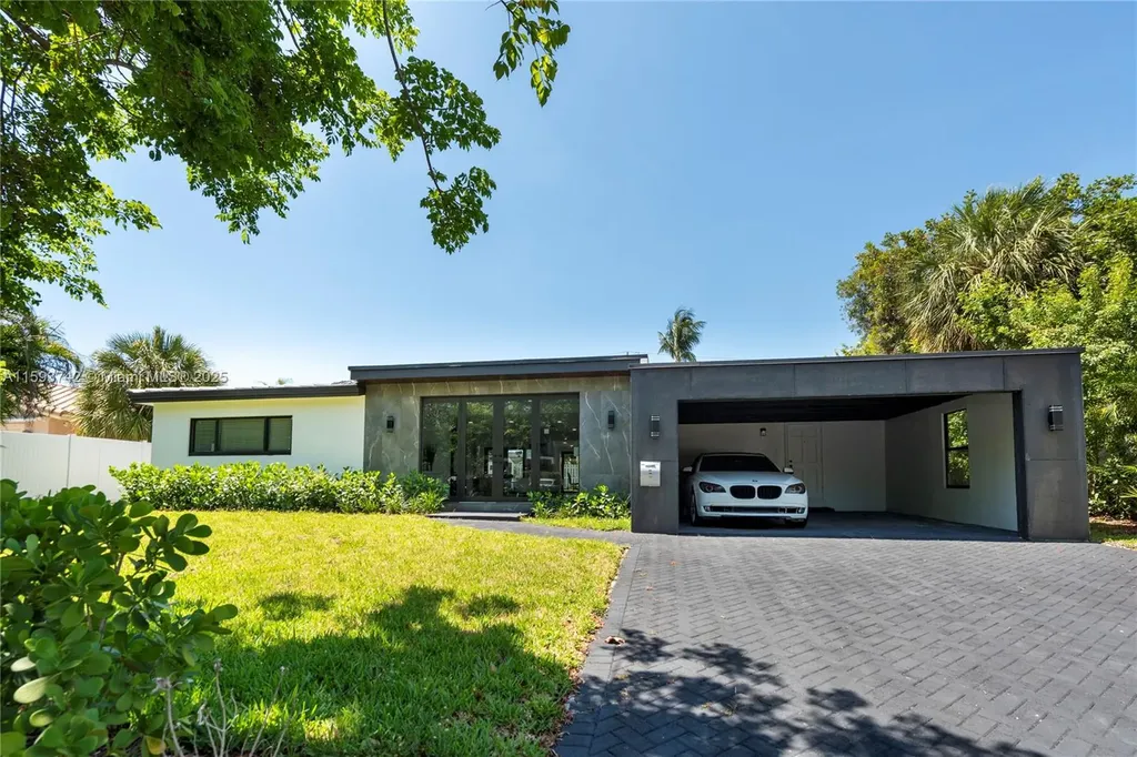 2308 SE 18 Street Fort Lauderdale FL 33316