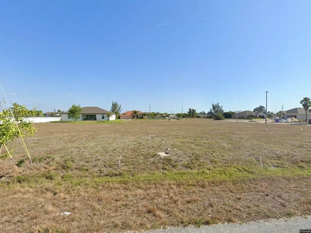 422 NW 9th Terrace Cape Coral FL 33993