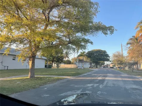 6 NW Avenue Hallandale Beach FL 33009