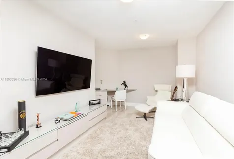 17301 Biscayne Boulevard North Miami Beach FL 33160