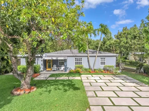 7861 SW 68th Avenue South Miami FL 33143