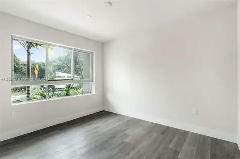 2561 NE 193rd Street Miami FL 33180