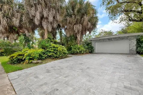15820 SW 85th Avenue Palmetto Bay FL 33157