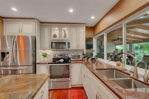 15820 SW 85th Avenue Palmetto Bay FL 33157