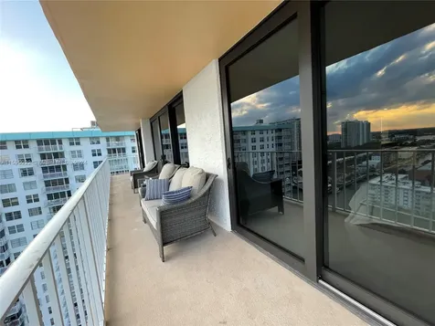 290 174th Street Sunny Isles Beach FL 33160
