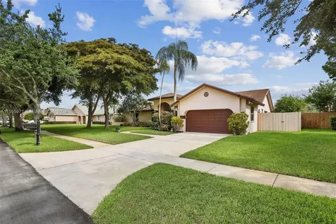 20321 NW 2nd Street Pembroke Pines FL 33029