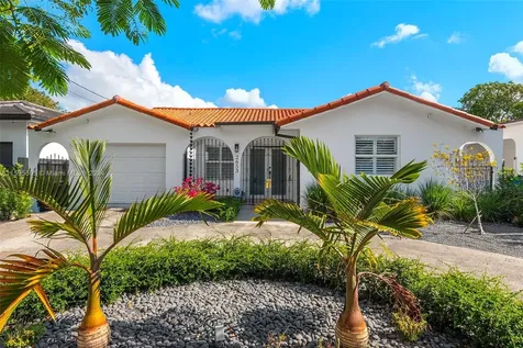2653 SW 25th Terrace Miami FL 33133