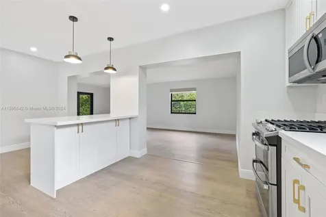 11040 SW 60th Street Miami FL 33173
