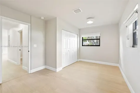 11040 SW 60th Street Miami FL 33173