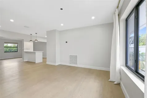 11040 SW 60th Street Miami FL 33173