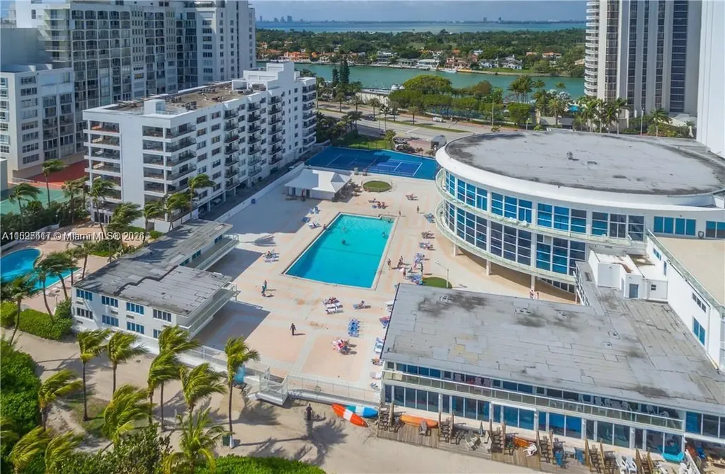 5445 Collins Avenue Miami Beach FL 33140