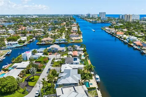 2726 SE 11th Street Pompano Beach FL 33062