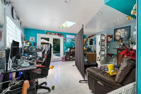 1651 NW 111th Street Miami FL 33167