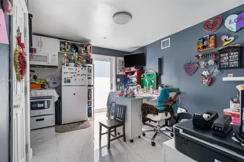 1651 NW 111th Street Miami FL 33167