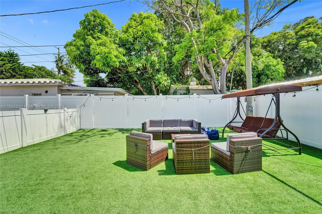 528 N 24th Avenue Hollywood FL 33020