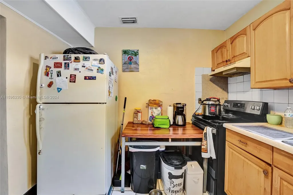 528 N 24th Avenue Hollywood FL 33020