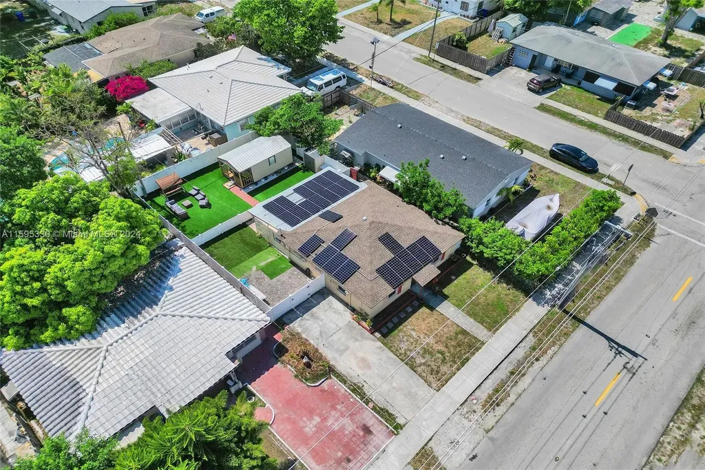 528 N 24th Avenue Hollywood FL 33020