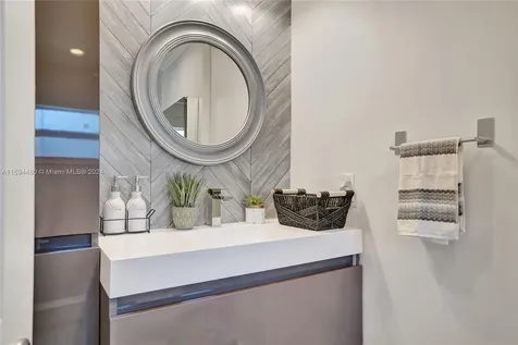 2624 NE 26th Place Fort Lauderdale FL 33306