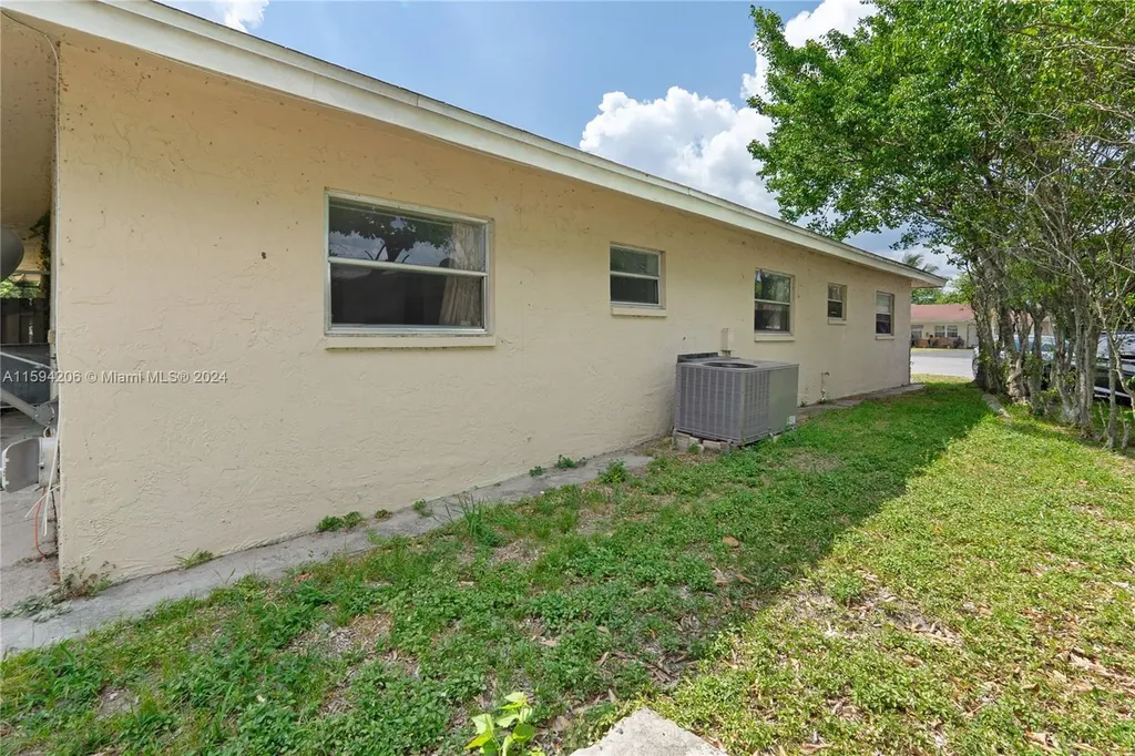 1440 NW 20th St, Unit B Fort Lauderdale FL 33311