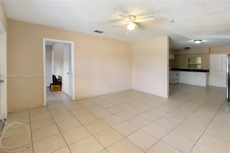 1440 NW 20th St, Unit B Fort Lauderdale FL 33311