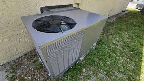 1440 NW 20th St, Unit B Fort Lauderdale FL 33311