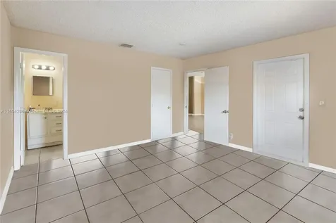1440 NW 20th St, Unit B Fort Lauderdale FL 33311