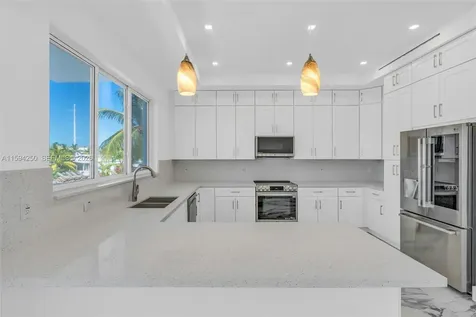 84 Coral Way Key Largo FL 33037