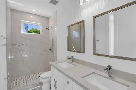 84 Coral Way Key Largo FL 33037
