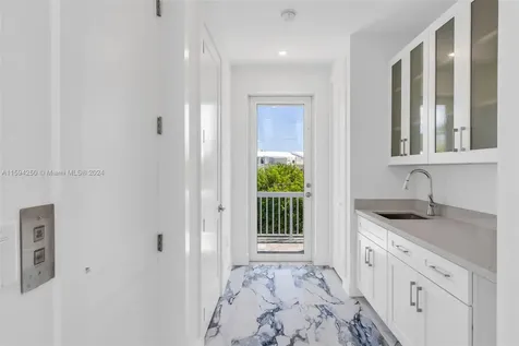 84 Coral Way Key Largo FL 33037