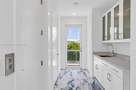 84 Coral Way Key Largo FL 33037