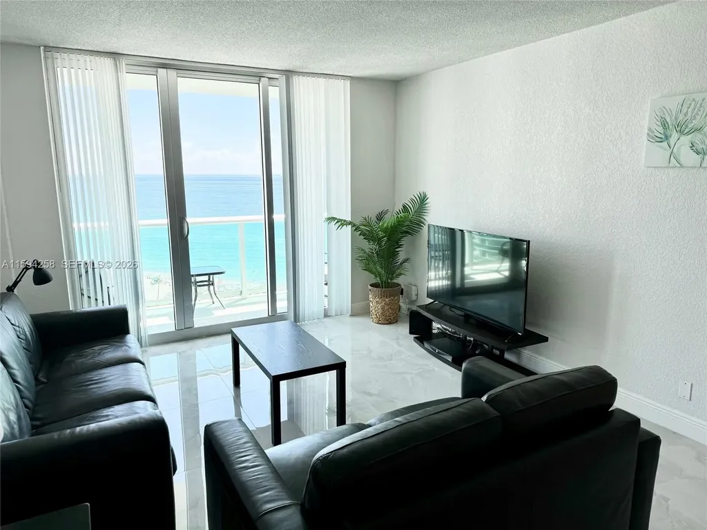 3901 S Ocean Drive Hollywood FL 33019