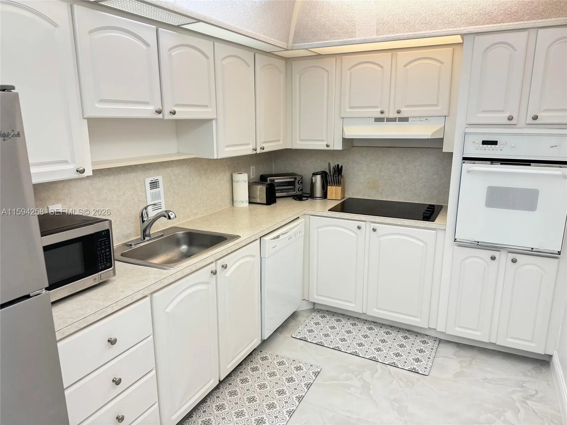 3901 S Ocean Drive Hollywood FL 33019