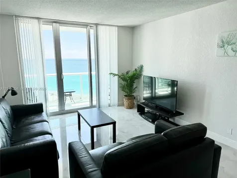 3901 S Ocean Drive Hollywood FL 33019