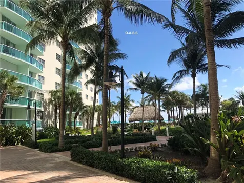 3901 S Ocean Drive Hollywood FL 33019