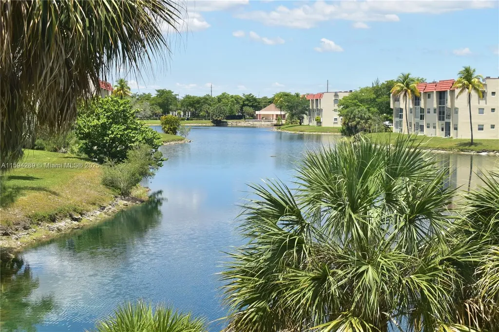 3051 E Sunrise Lakes Drive Sunrise FL 33322