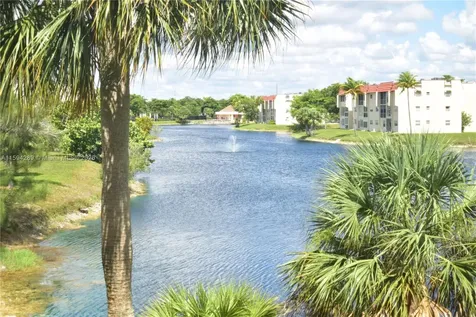 3051 E Sunrise Lakes Drive Sunrise FL 33322