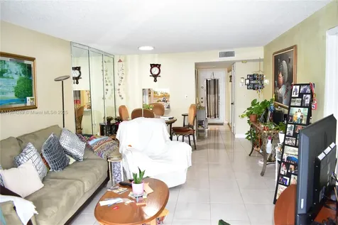 3051 E Sunrise Lakes Drive Sunrise FL 33322