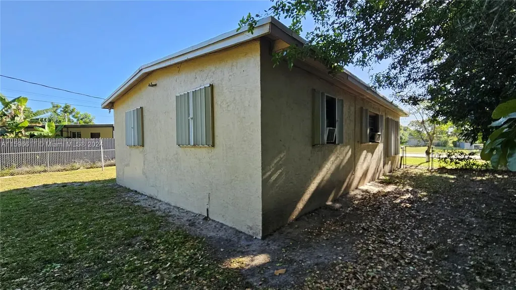 155 NW 30th Terrace Fort Lauderdale FL 33311