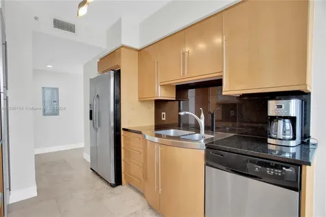 6365 Collins Avenue Miami Beach FL 33141